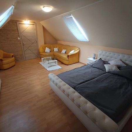 Nikolux Apartman Hajdúszoboszló Екстериор снимка